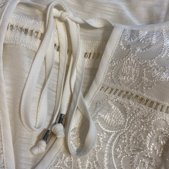 WHBM size large cream top - Picture 4 of 4